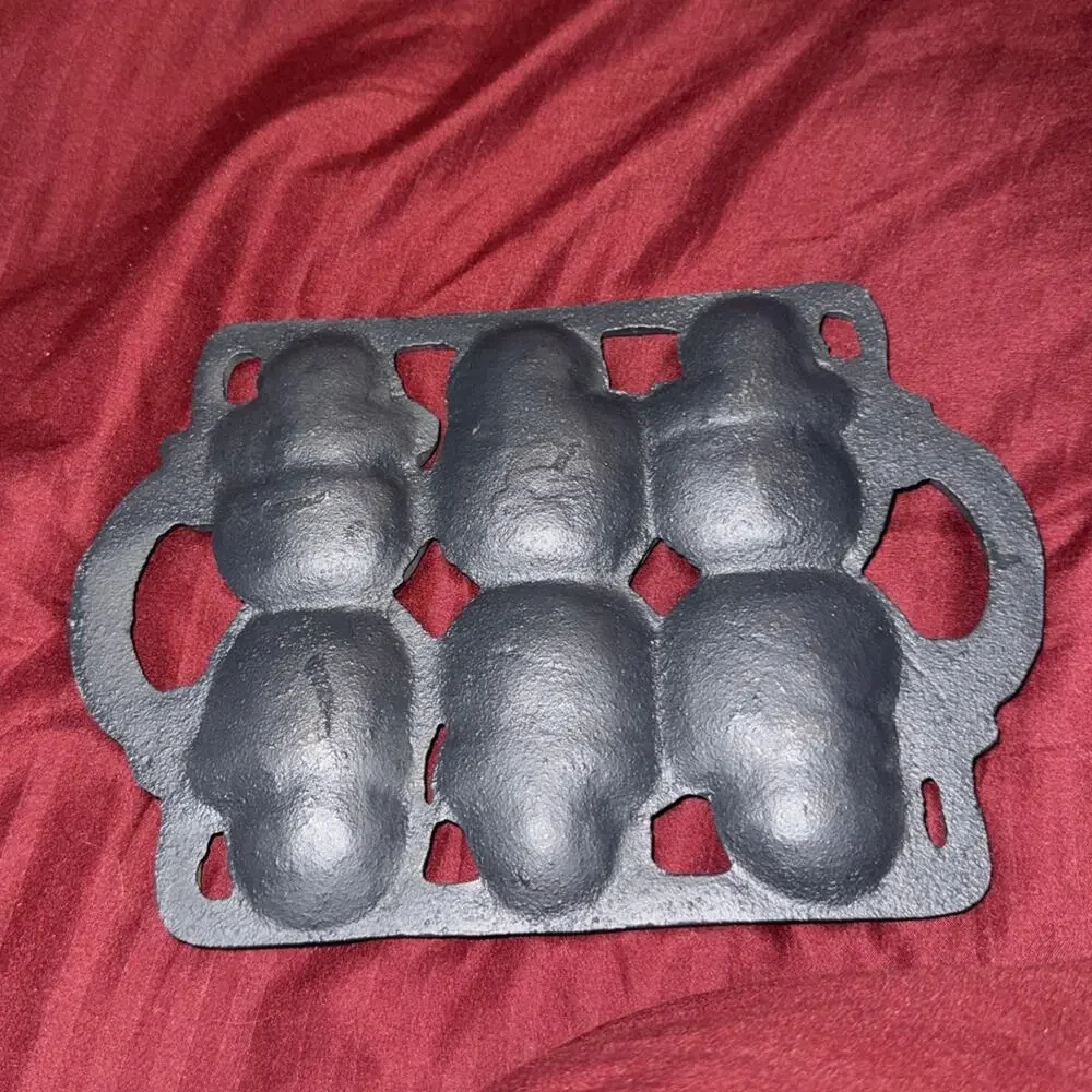VTG John Wright Cast Iron Snowman Baking Mold Pan 9” X 6”
